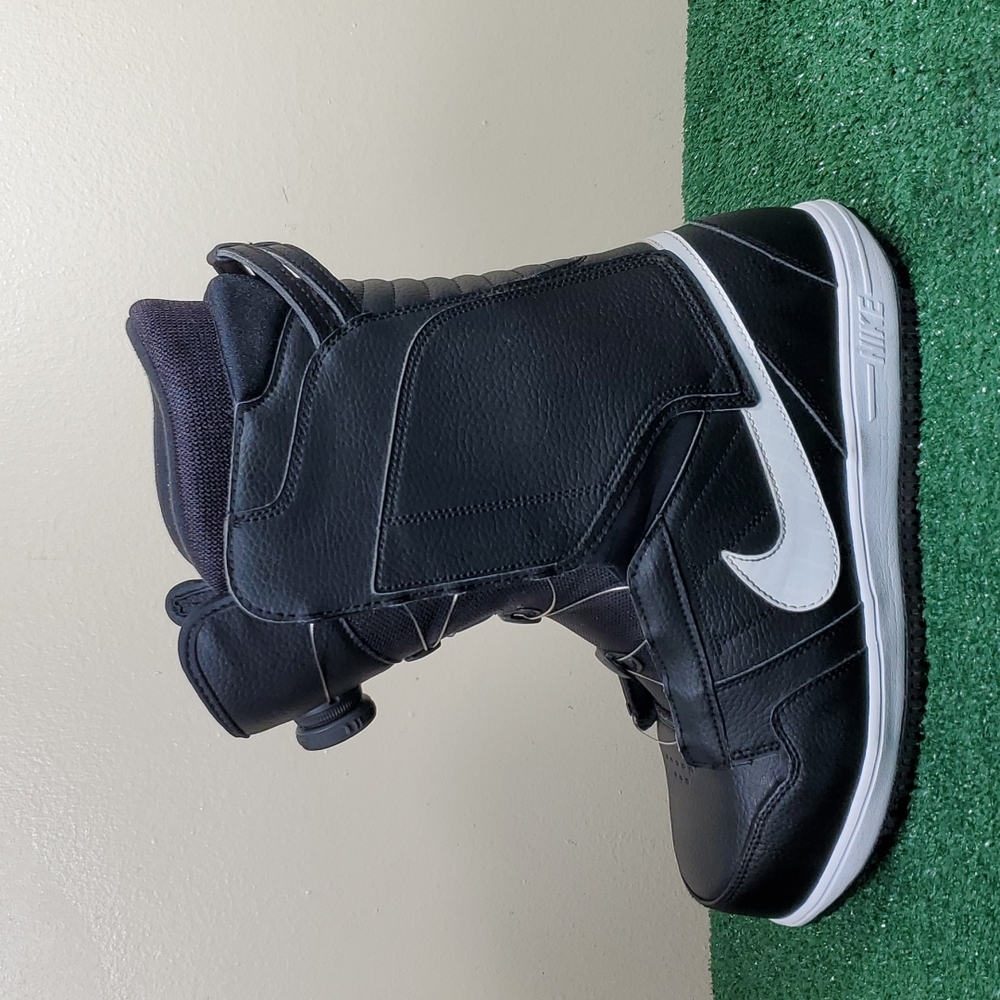 Nike zoom Vapen X Boa Snowboard Boot Black Men Size 10.5